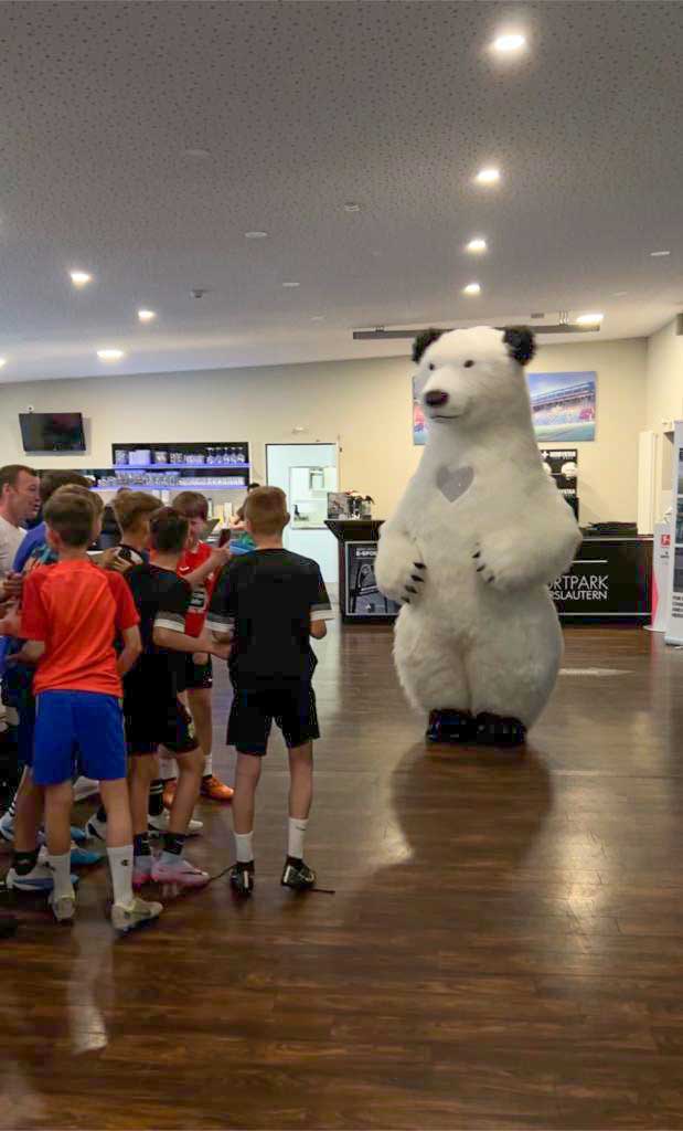 The Dancing Bear in der SWK-Arena